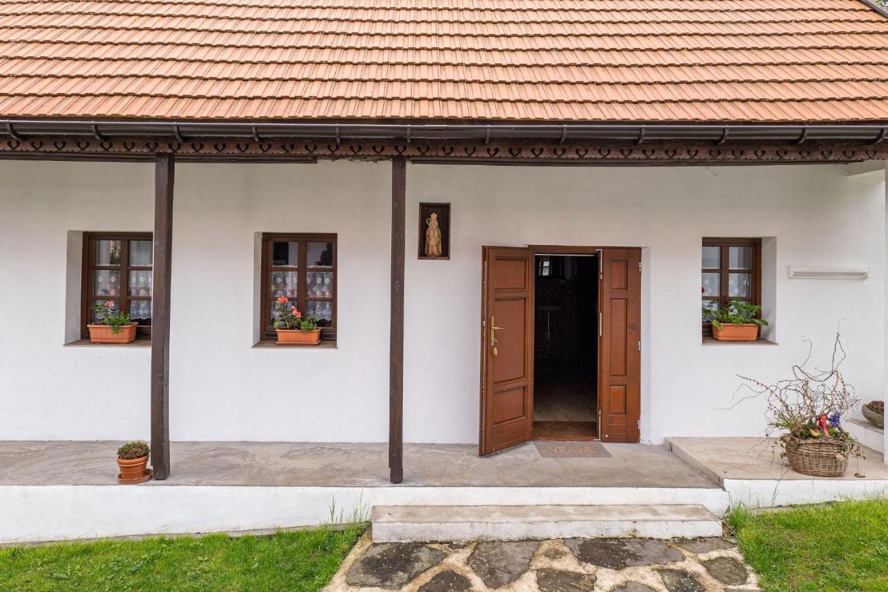 Ubytovanie Na Vcelej Farme Polichno Exterior foto