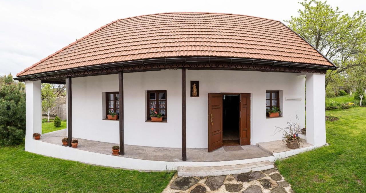 Ubytovanie Na Vcelej Farme Polichno Exterior foto